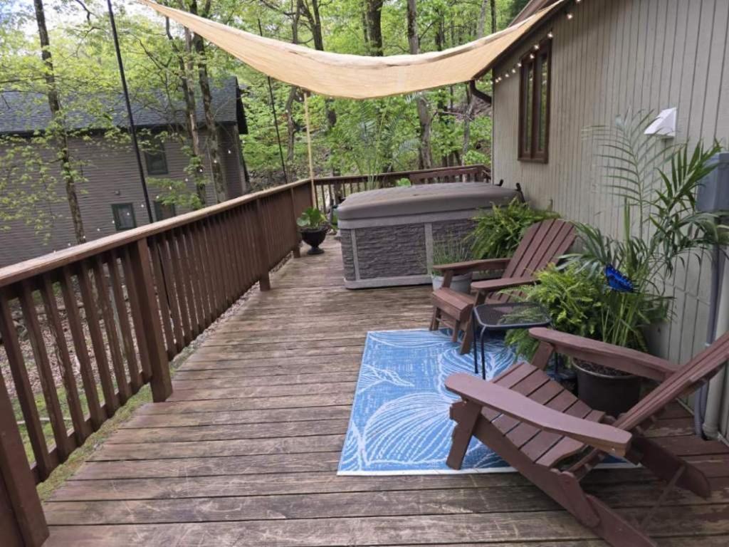 Pocono Mountain View Lake House In Lake Harmony Esterno foto